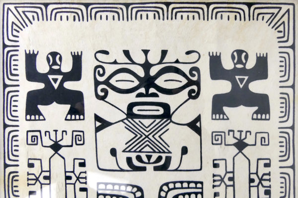 Grand tapa marquisien traditionnel encadré des îles Marquises Matatiki (détail)