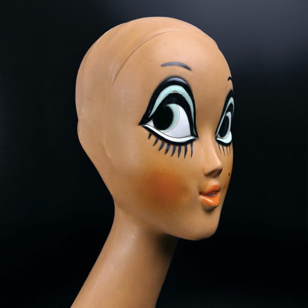 Tête à chapeau Twiggy collector rare signée Huard de 1971 en plastique (détail)