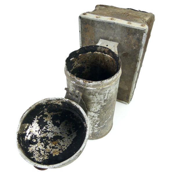 Enfumoir à abeilles ancien début XXe en métal bois et cuir Apiculture (ouvert 3/4)