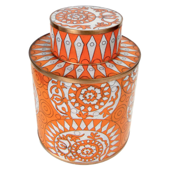 Pot à thé orange et blanc en cloisonné signé Fabienne Jouvin (dessus 3/4)
