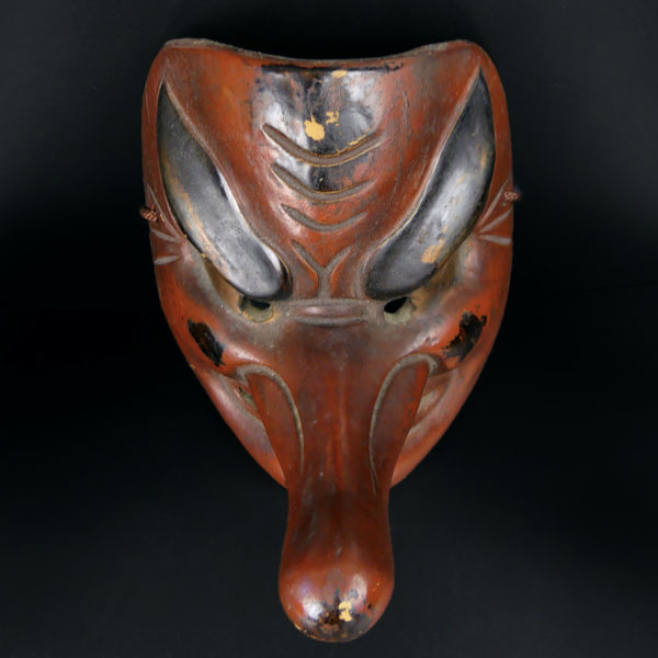 Masque Tengu ancien en laque sèche Théâtre nô Japon Ère Shōwa (dessus)