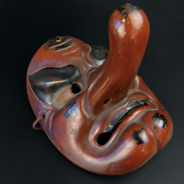 Masque Tengu ancien en laque sèche Théâtre nô Japon Ère Shōwa (dessous 3/4)