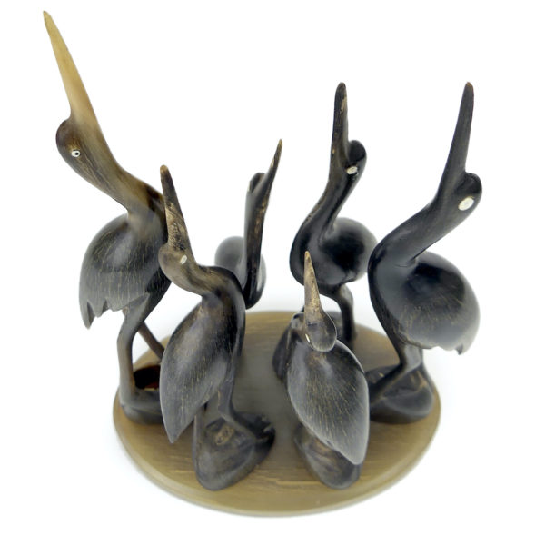 Groupe de six échassiers en corne sculptée Art Populaire (dessus 3/4)