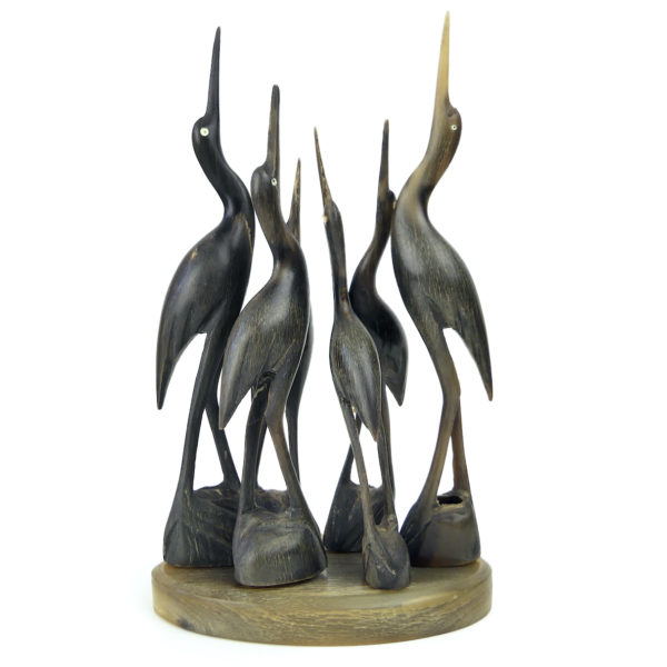 Groupe de six échassiers en corne sculptée Art Populaire (face)