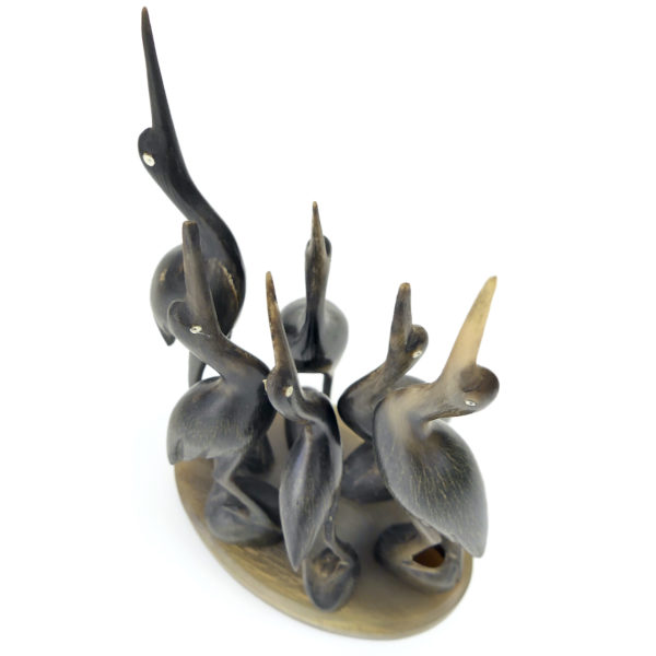 Groupe de six échassiers en corne sculptée Art Populaire (dessus 3/4)