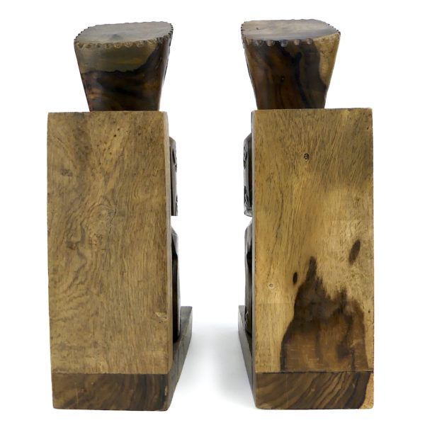 Paire serre-livres Tiki tahitiens anciens en bois bicolore Miro Mi-XXe (dos)