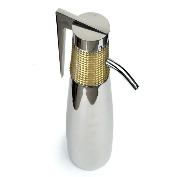 Siphon design à eau de Seltz Acier chromé Bague dorée Années 60 France (dessus 3/4)