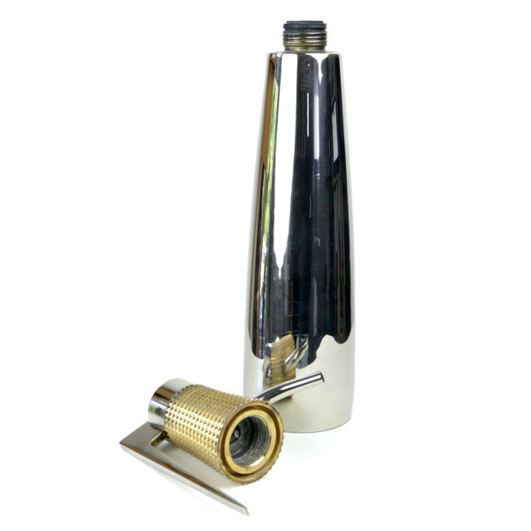Siphon design à eau de Seltz Acier chromé Bague dorée Années 60 France (face ouvert)