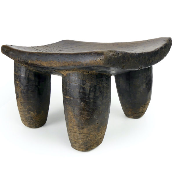 Tabouret Lobi ancien en bois massif Mobilier ethnique Burkina Faso (3/4)