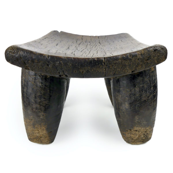 Tabouret Lobi ancien en bois massif Mobilier ethnique Burkina Faso (profil)