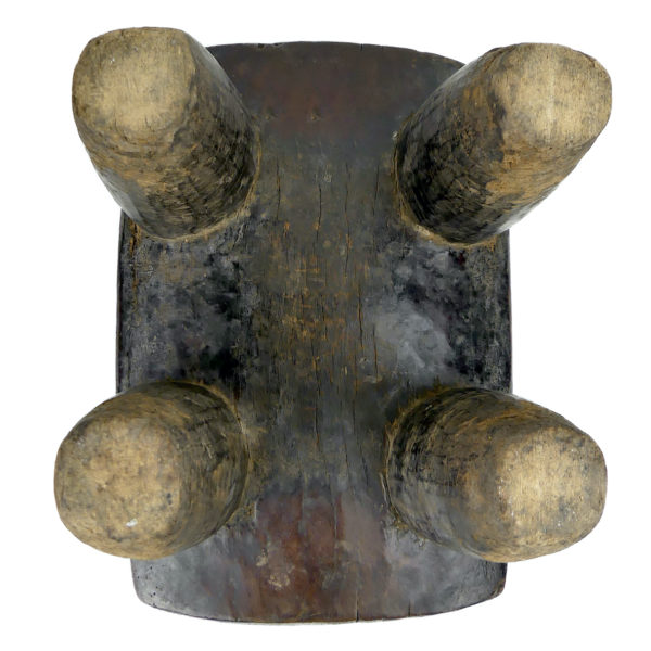 Tabouret Lobi ancien en bois massif Mobilier ethnique Burkina Faso (dessous)