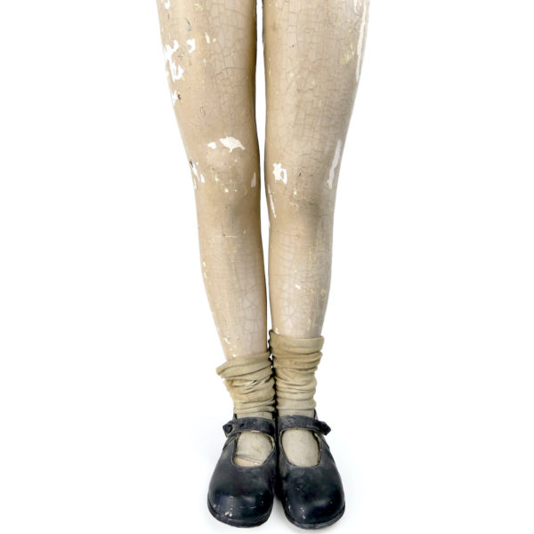Bas de mannequin de vitrine ancien du début du XXe France (détail)