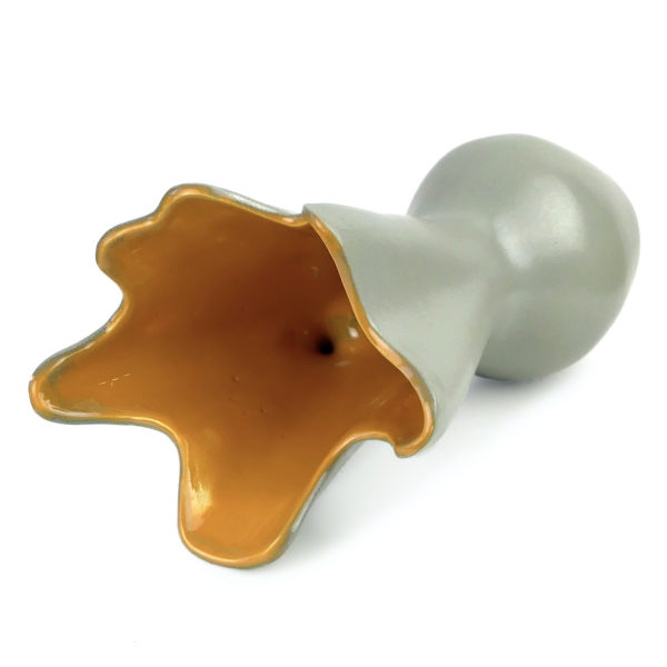 Vase tulipe corolle gris et orange acidulé en céramique METACERAM (dessus 3/4)