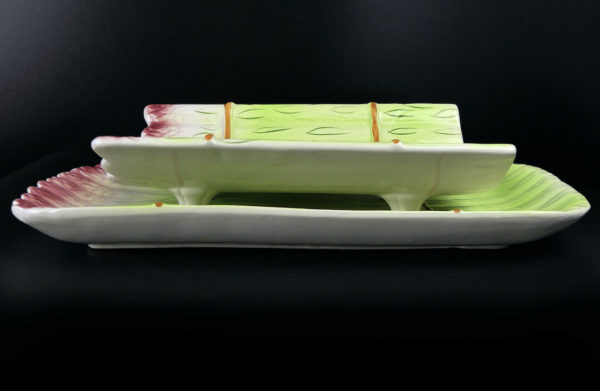 Service à asperges ancien égouttoir et plat en barbotine (profil)