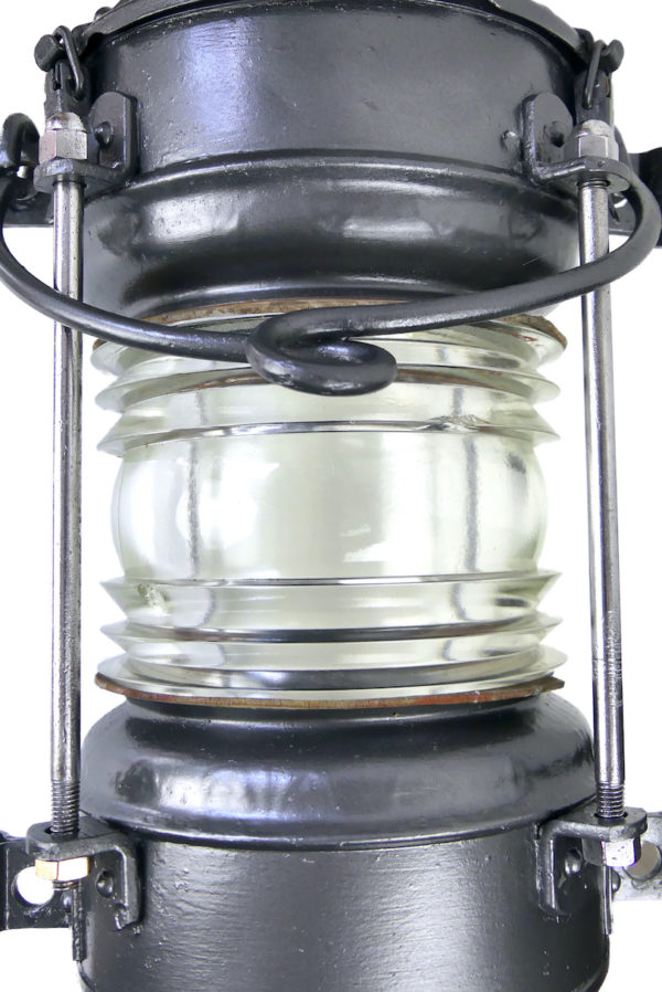 Grand fanal de mâture lampe de marine à lentille de Fresnel (détail)