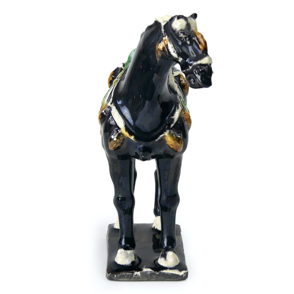 Petit cheval noir style Tang en céramique émaillée chinoise (face)