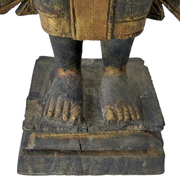 Bouddha thaïlandais debout ancien en bois doré Abhaya-mudrā Varada-mudrā (détail)