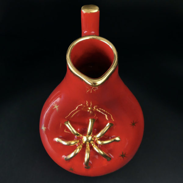 Pichet rouge et or Vallauris céramique provençale années 60 France (dessus)