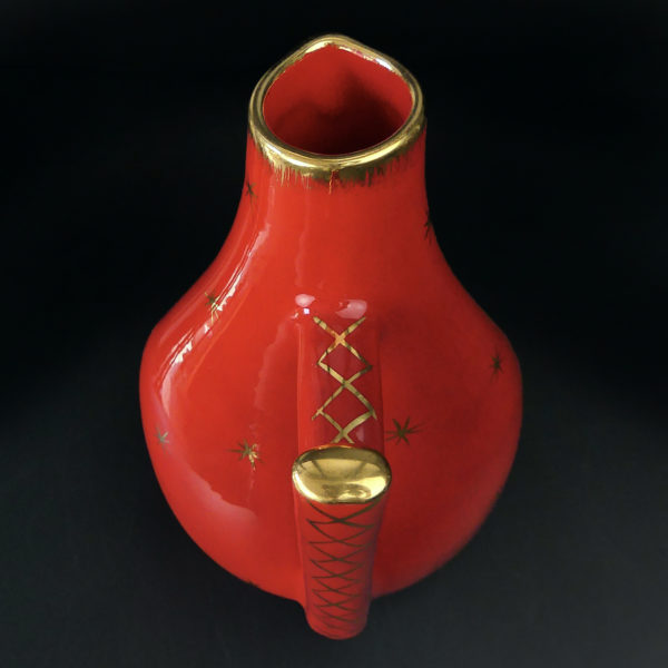 Pichet rouge et or Vallauris céramique provençale années 60 France (dessus dos)