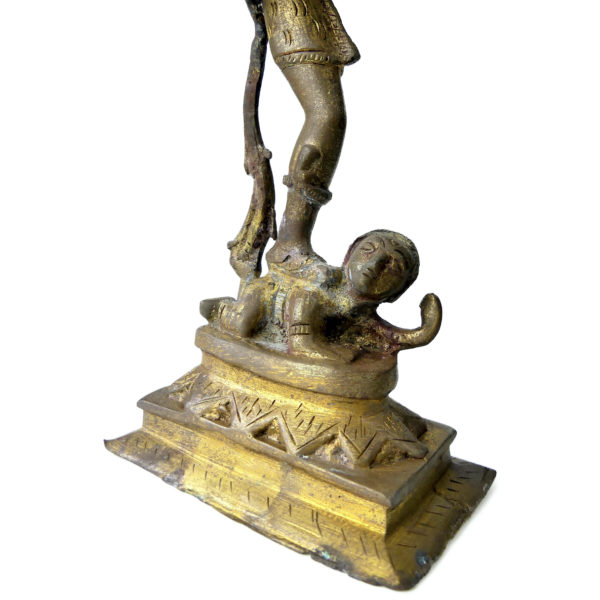 Statuette Shiva Tripurantaka dansant en laiton Urdhva Tandavam Hindouisme (détail)