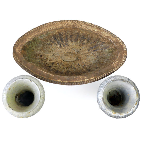 Vasque et 2 vases Médicis anciens en fonte Style classique Déco de jardin (dessus)