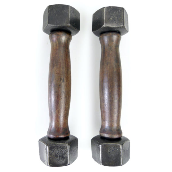Cinq haltères anciennes en acier du début XXe Accessoire sportif vintage France (0.5 kg)