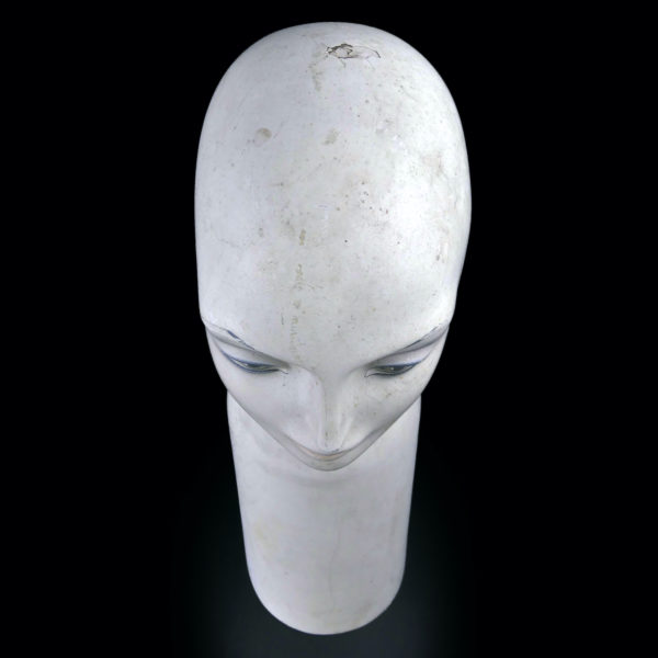 Tête de mannequin féminin SCHLAPPI Suisse collector rare des années 60 (dessus)