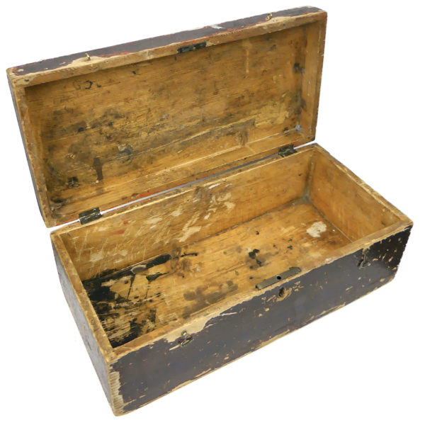 Caisse à outils de menuisier des années 50 Outils anciens de menuiserie (ouverte 3/4)