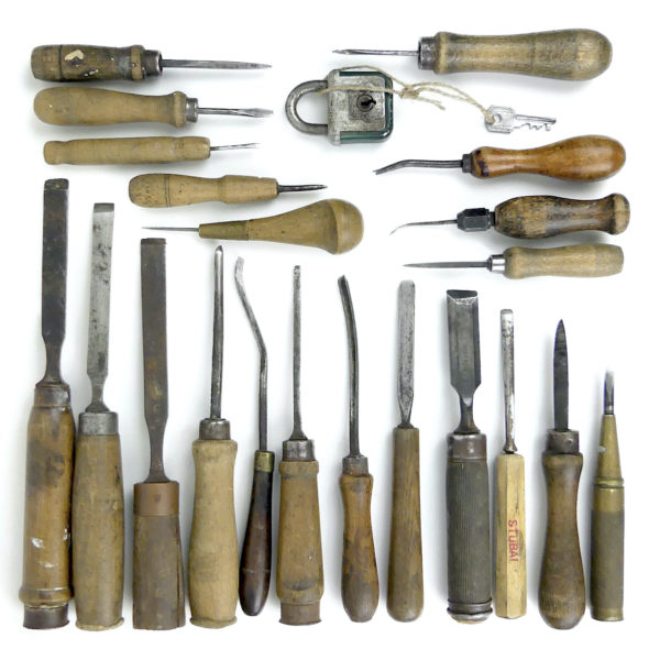Caisse à outils de menuisier des années 50 Outils anciens de menuiserie (outils)