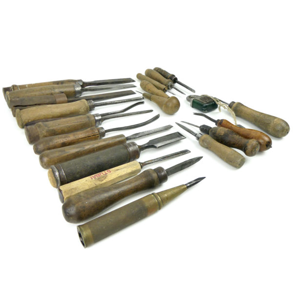 Caisse à outils de menuisier des années 50 Outils anciens de menuiserie (outils)