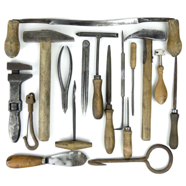Caisse à outils de menuisier des années 50 Outils anciens de menuiserie (outils)