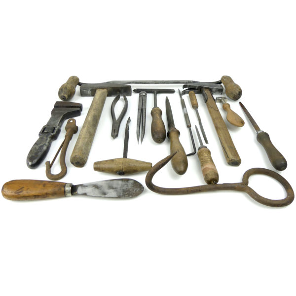 Caisse à outils de menuisier des années 50 Outils anciens de menuiserie (outils)