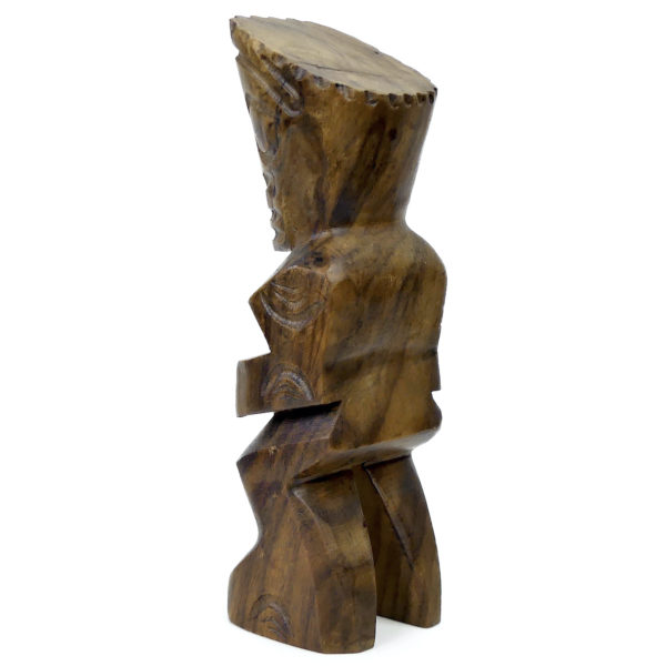 Petit tiki polynésien ancien en bois précieux à belle patine brune (3/4 dos)