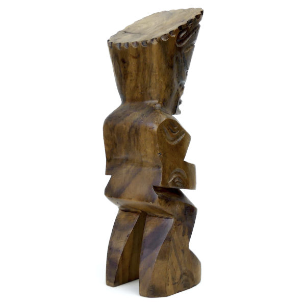 Petit tiki polynésien ancien en bois précieux à belle patine brune (3/4 dos)