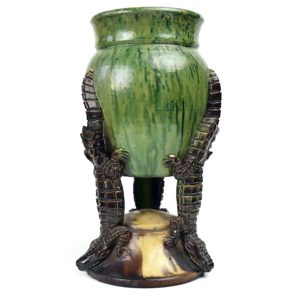 Vase aux crocodiles ancien en céramique verte et brune Art nouveau (face)