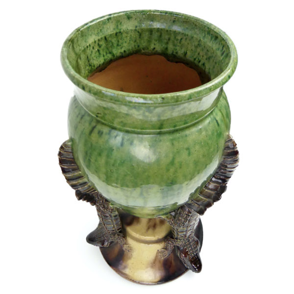 Vase aux crocodiles ancien en céramique verte et brune Art nouveau (dessus 3/4)
