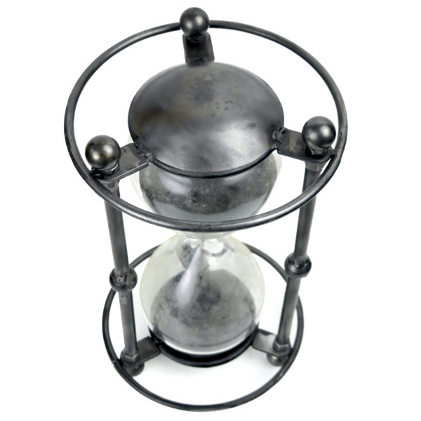 Grand sablier ancien cage trépied en acier et verre (dessus 3/4)