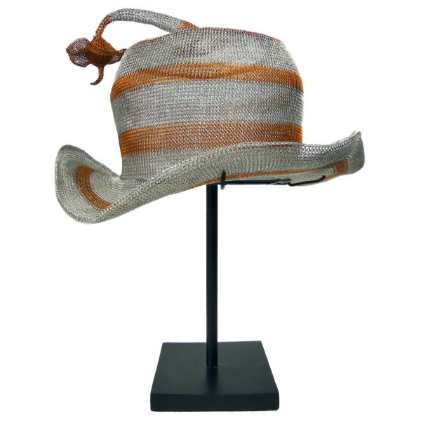 Chapeau Sumba tissé en fils d'argent et cuivre traditionnel Ikat Timor Indonésie (dos)