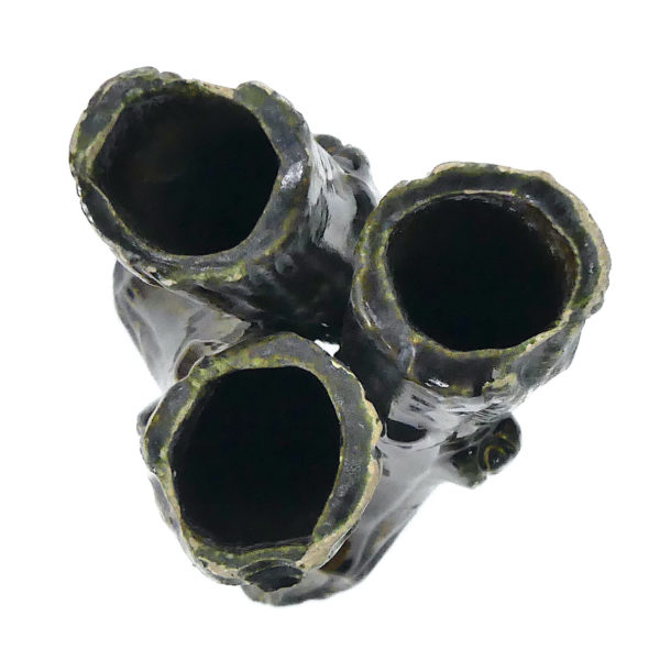 Bouquetière vase pique-fleurs tripode ancien en barbotine des années 50 (dessus)