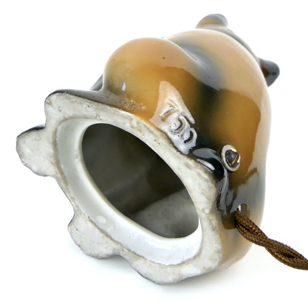 Veilleuse bouledogue en porcelaine du début XXe Déco rétro (dessous 3/4)