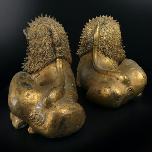 Paire de lions Singha allongés gardiens de temple en bronze doré Chiens de fô XIXe Thaïlande (dos)