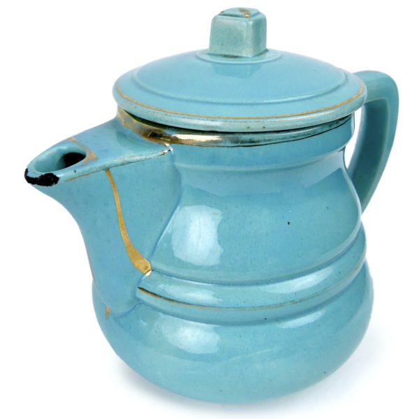 Cafetière grand-mère vintage en céramique bleu ciel or et aluminium Années 50 (3/4)