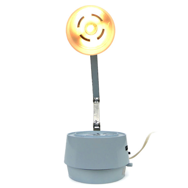 Lampe radio Space Age grandes ondes bleu ciel et acier des années 60 Italie (face)