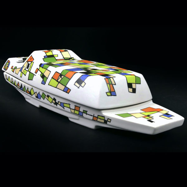 Terrine Crocodile moderniste en faïence décor mosaïque 1994 Javier Mariscal (dos 3/4)