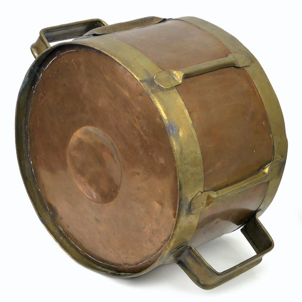 Settier boisseau de mesure en cuivre et laiton fabriquée à la main Curiosité rétro (dessous 3/4)