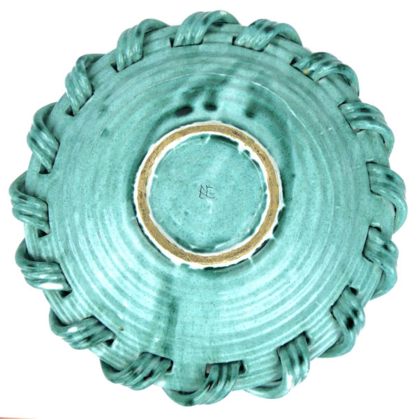 Grande coupe à fruits Malicorne en faïence turquoise monogrammée TE Émile Tessier (dessous)
