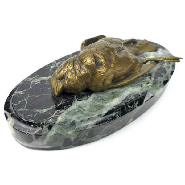 Bronze d’oiseau mort signé Paul Comoléra sur plaque de marbre Bronze animalier XIXe (dessus 3/4)