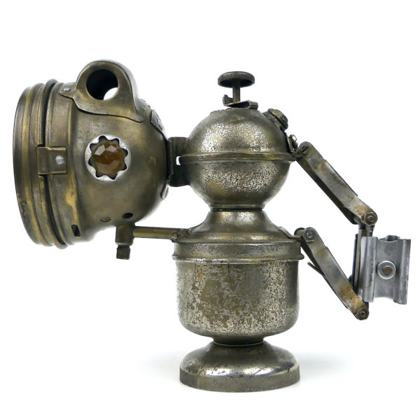 Lampe à carbure acétylène ancienne LUXOR en laiton nickelé pour bicyclette (profil)