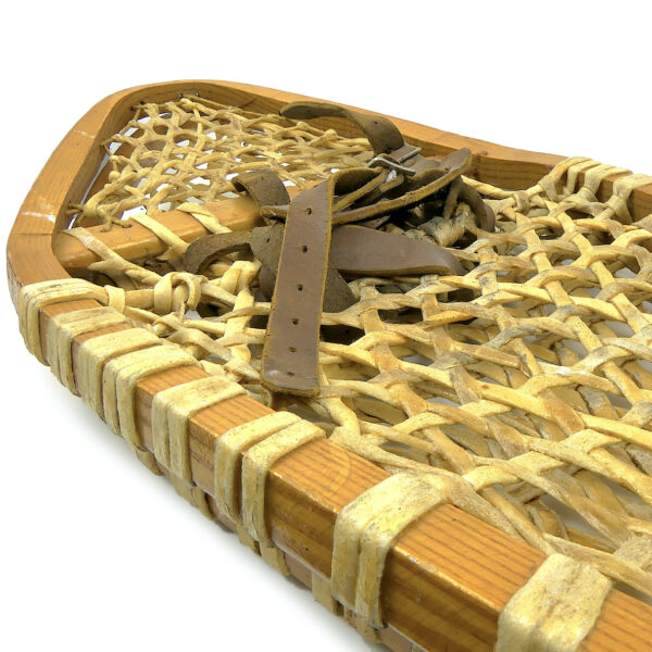 Paire de raquettes à neige ancienne Sports Experts Mi-XXe Canada (détail)