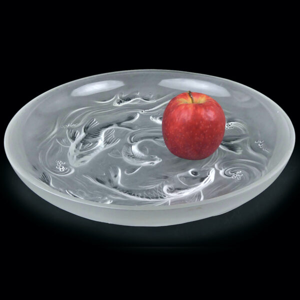 Grande coupe Carpes koï en verre dépoli signée Verlys France (proportion)